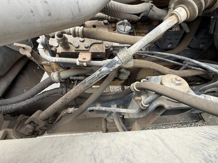 1998-caterpillar-3126-image-12