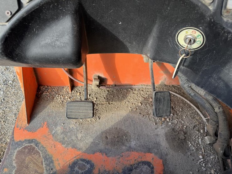 2006-jlg-g6-42a-image-29