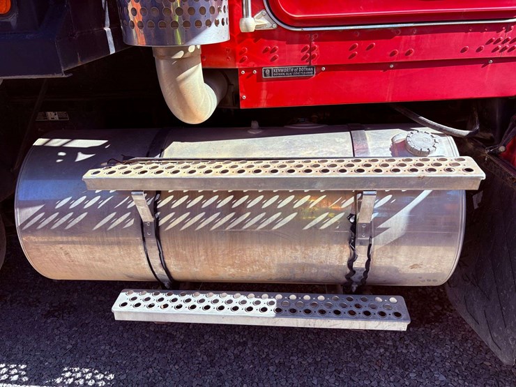 2007-kenworth-t800-image-37