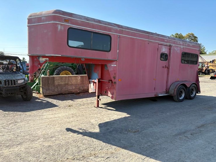 sundowner-gooseneck-2-in1-horse-trailer-w/no-title-image-2