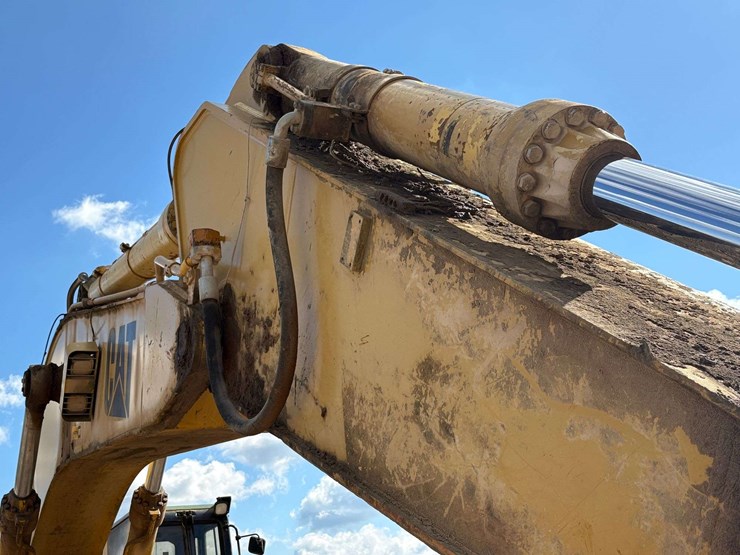 1999-caterpillar-375l-image-35