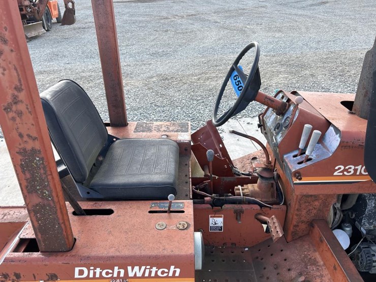 ditch-witch-2310-image-42