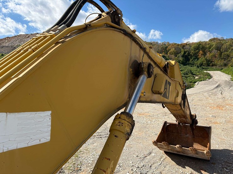 1999-caterpillar-375l-image-52