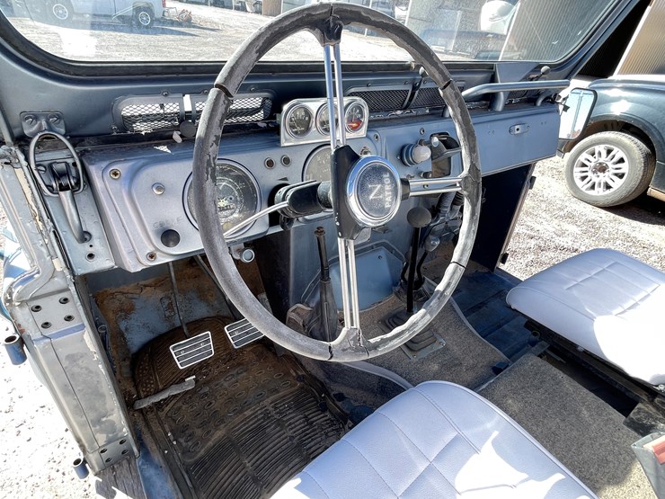 1965-nissan-patrol-image-16