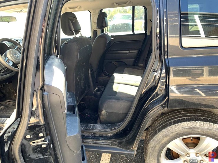 2014-jeep-patriot-image-8