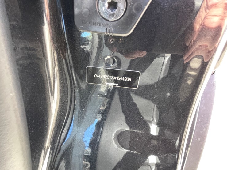 2010-volvo-xc90-image-107