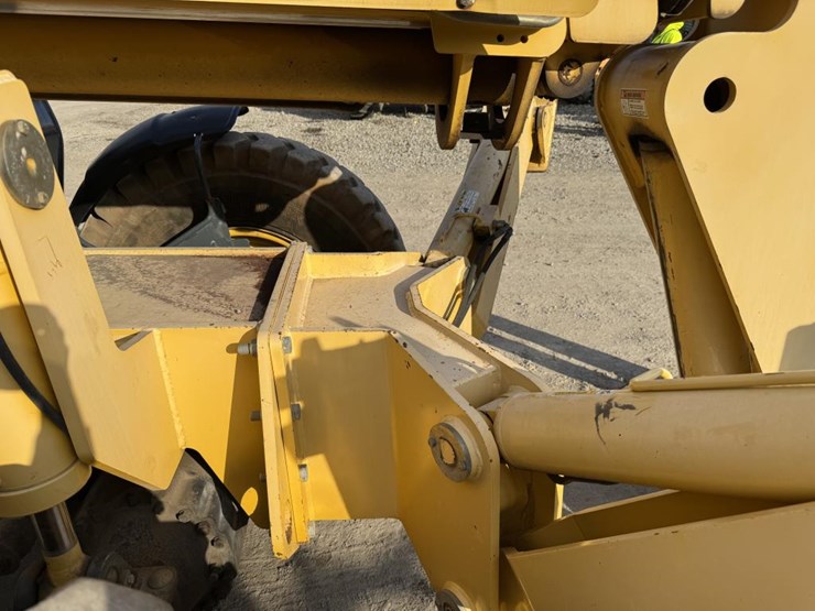 2013-gehl-dl11-image-23