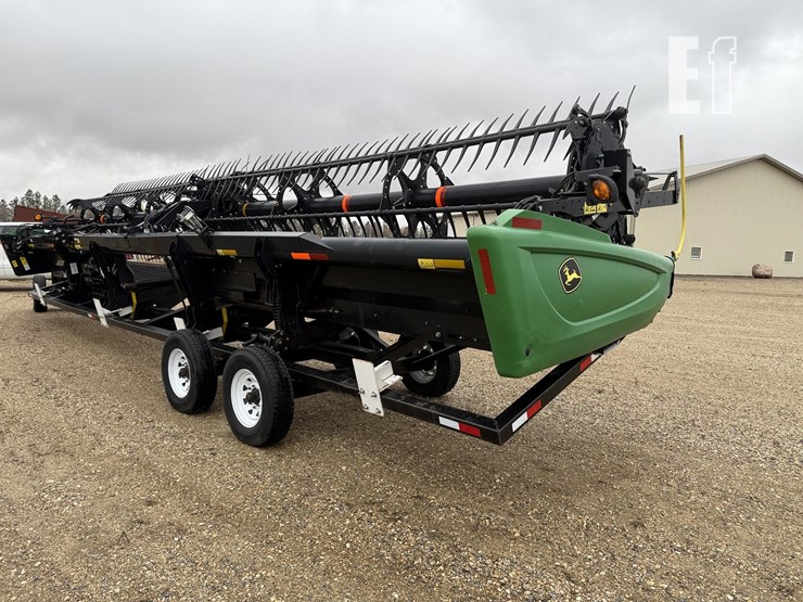 2013-john-deere-435d-image-7