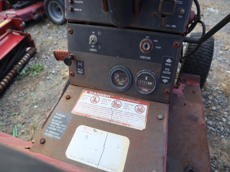 wheel-horse-lawn-&-garden-tractor-image-16