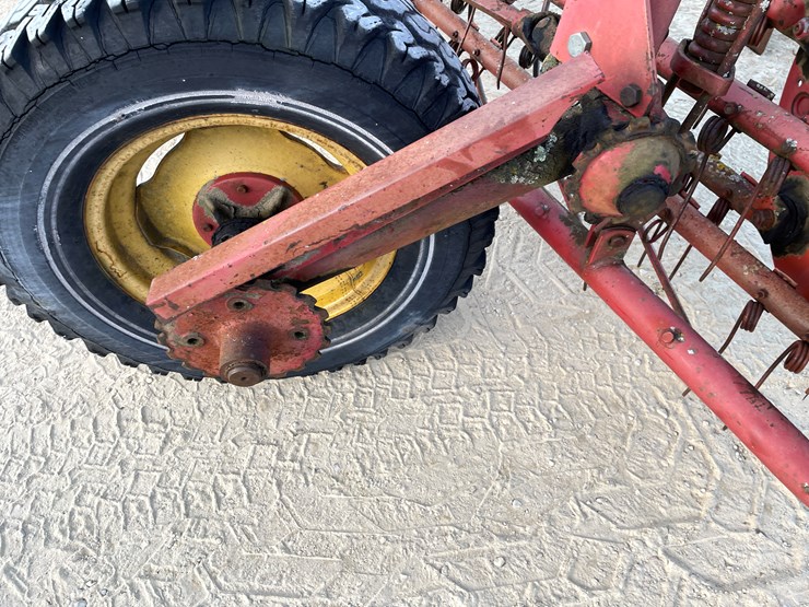 massey-ferguson-5-image-18