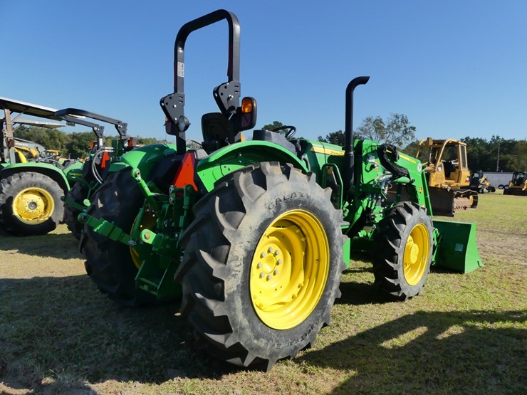 2022-john-deere-5055e-image-4