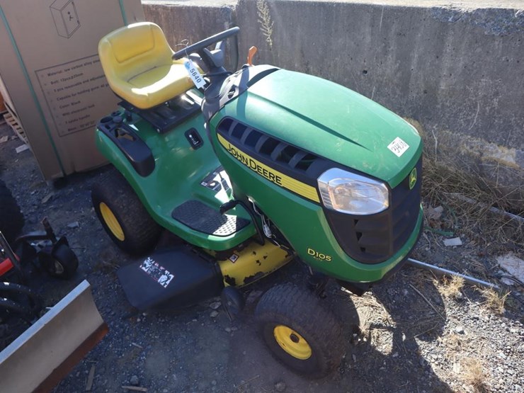 john-deere-d105-image-2