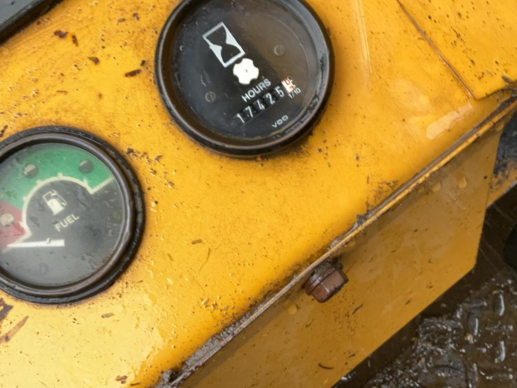 2001-deere-486e-image-12