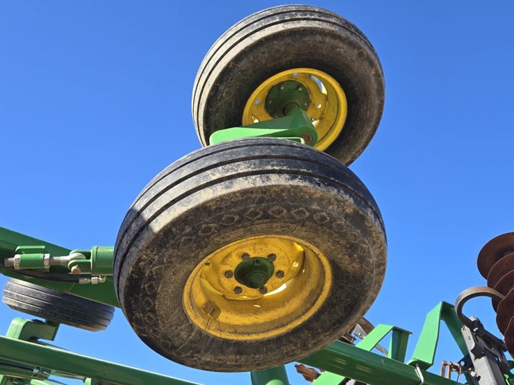 john-deere-2623vt-image-10