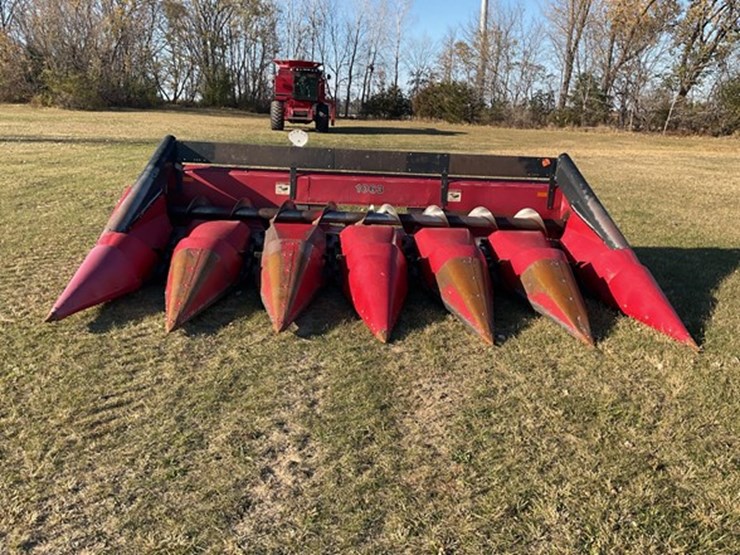 #63-•-ji-case-1063-corn-head-image-8