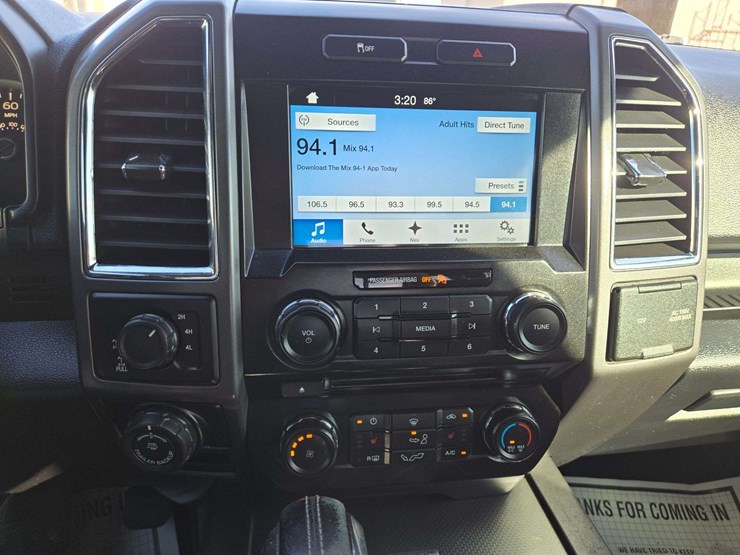 2016-ford-f150-lariat-image-15