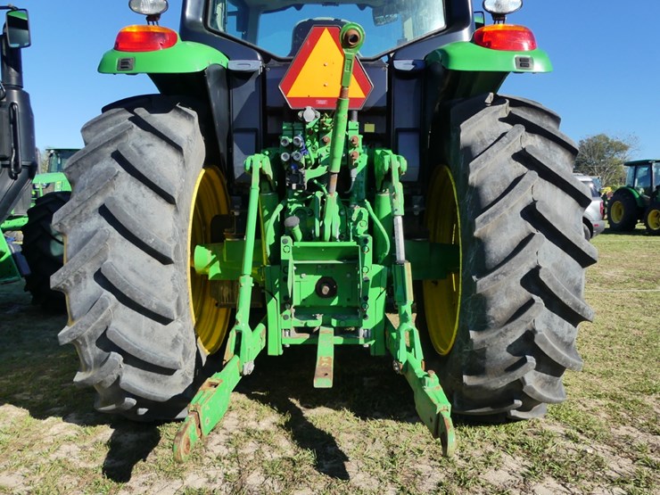 2021-john-deere-6120m-image-5