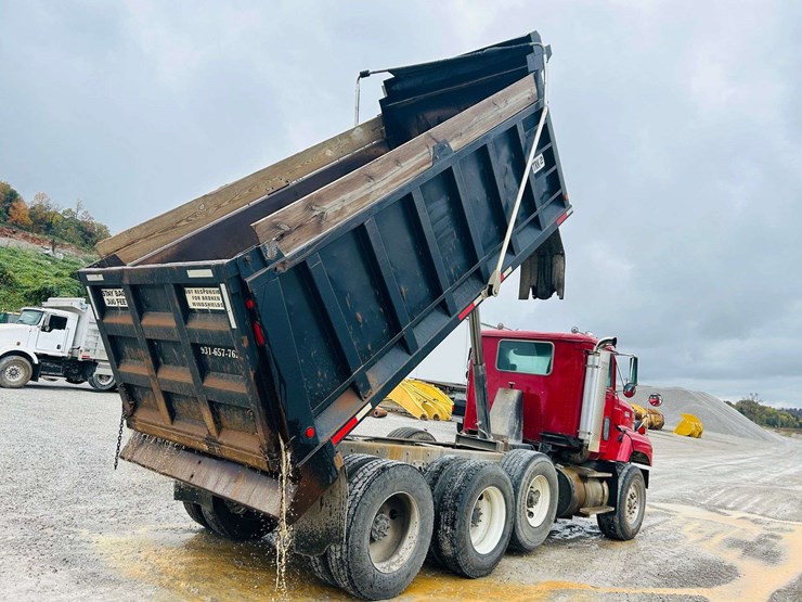 1997-international-paystar-5000-image-102