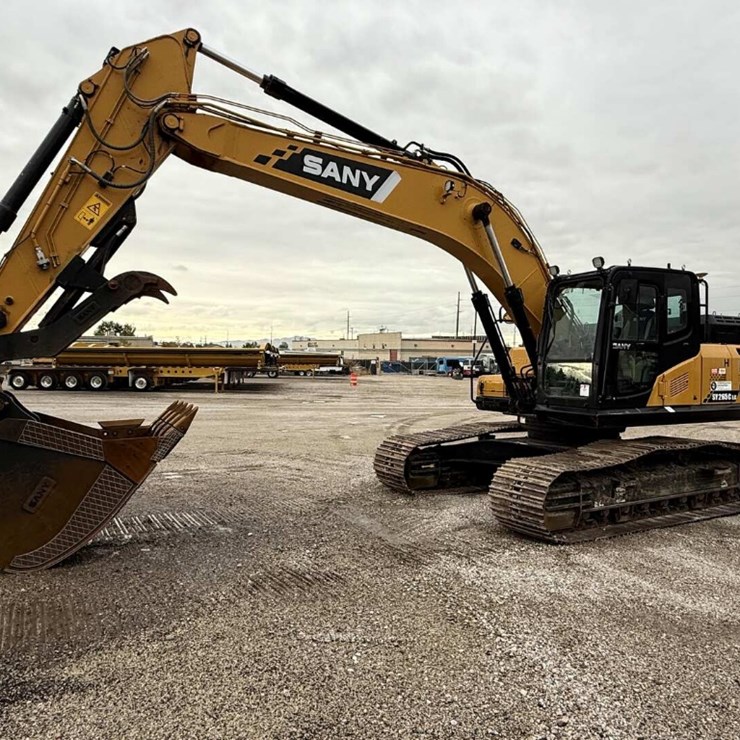 2021 SANY SY265C LC