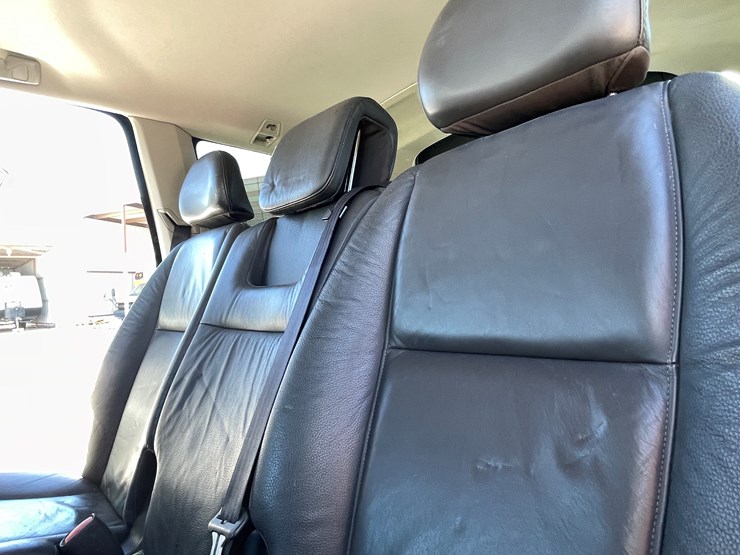 2010-volvo-xc90-image-104