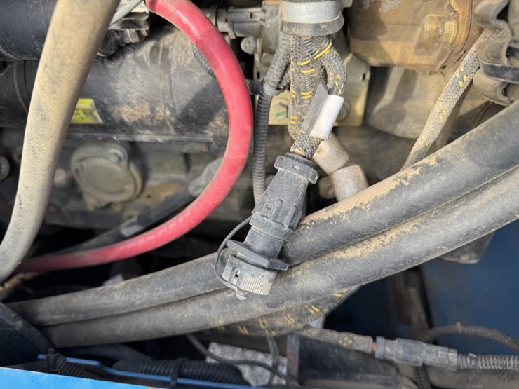 #1460-•-2014-genie-1056-telehandler-image-50