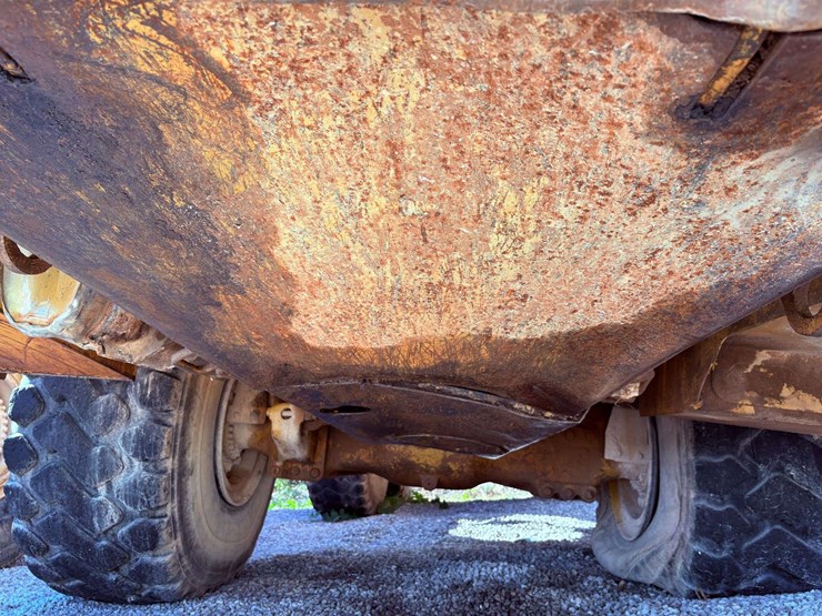 2007-caterpillar-740-image-14