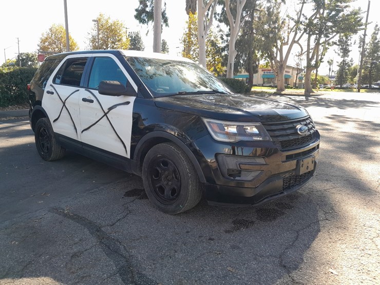2018-ford-explorer-image-1