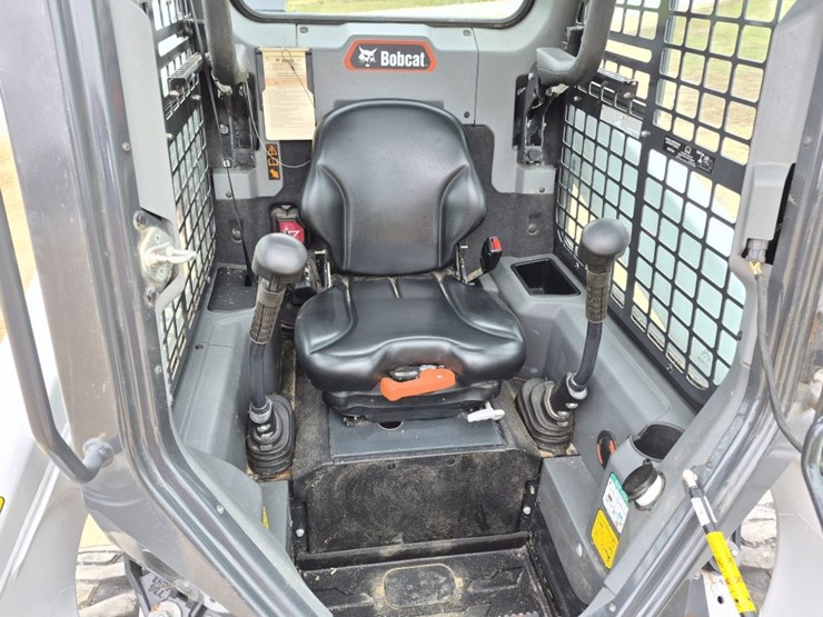 2023-bobcat-s64-image-14
