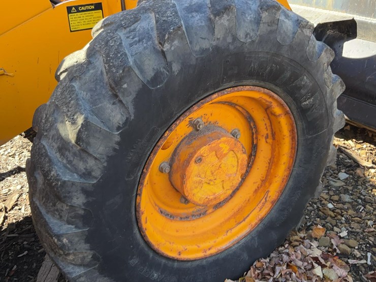 2018-jcb-506c-image-37