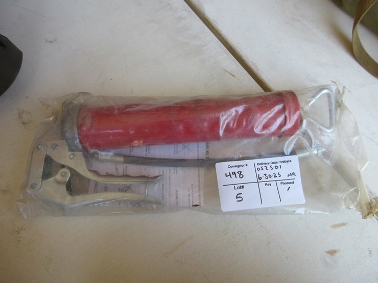 lot-of-new-unused-hand-grease-pump-image-1