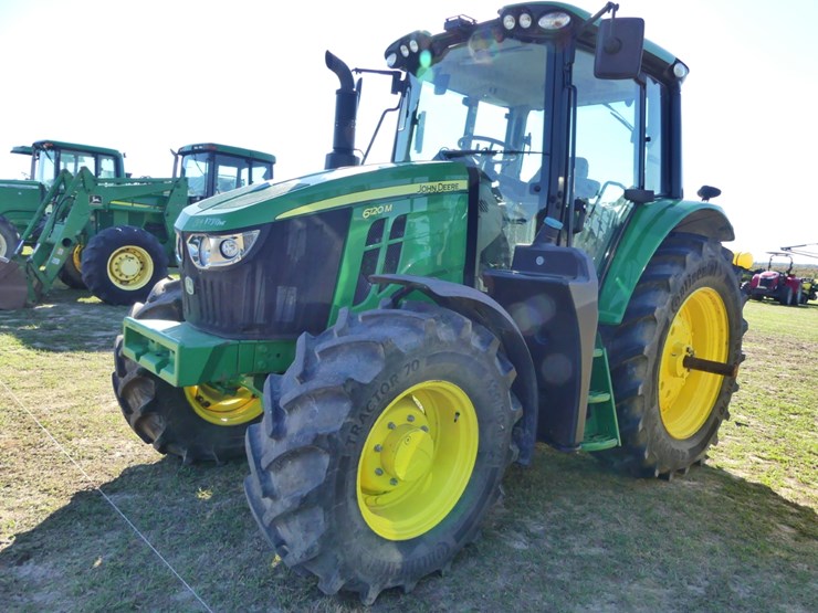 2021-john-deere-6120m-image-2