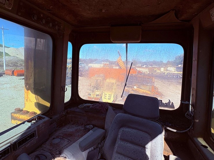 1985-caterpillar-d8l-image-55