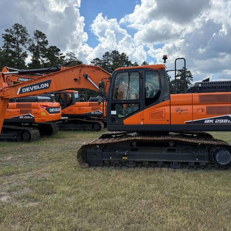 2024 DEVELON DX200LC-7