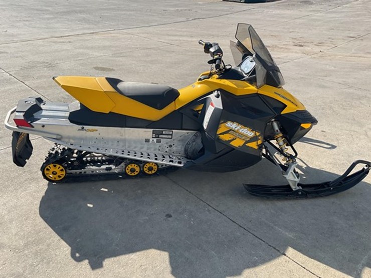 #68-•-2009-ski-doo-mxz-adrenaline-600-ho-etec-snowmobile-image-6