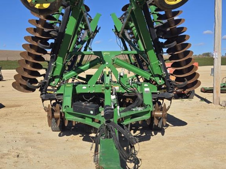 john-deere-2623vt-image-2