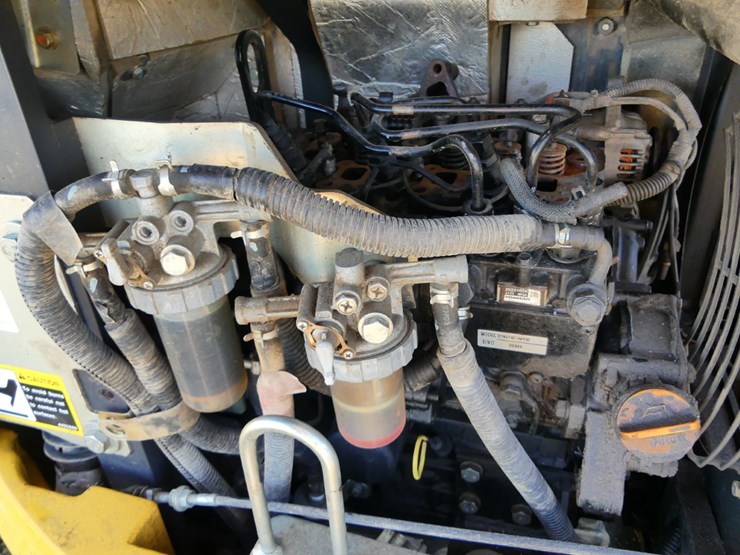 2023-deere-17g-image-8