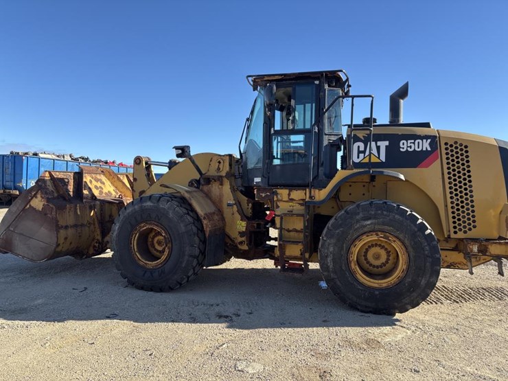 caterpillar-950k-image-2