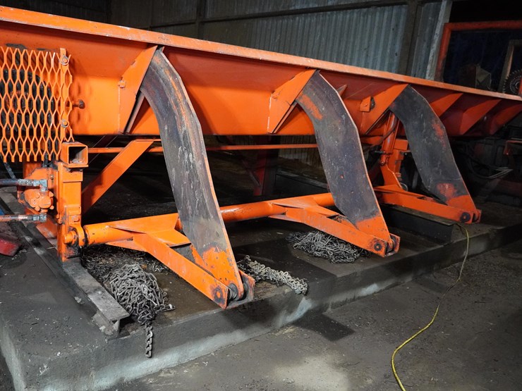 #112-•-morbark-out-feed-trough-image-13