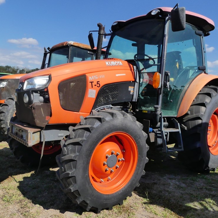 2018 KUBOTA M5-111