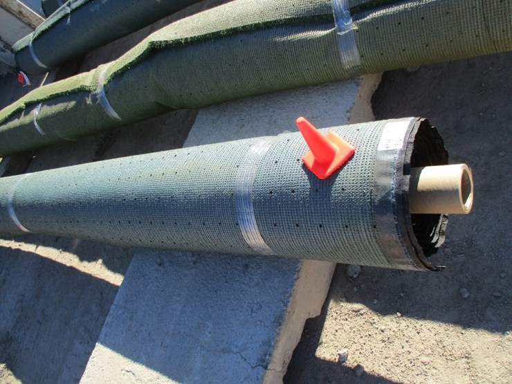 unused-roll-of-artificial-turf-image-2