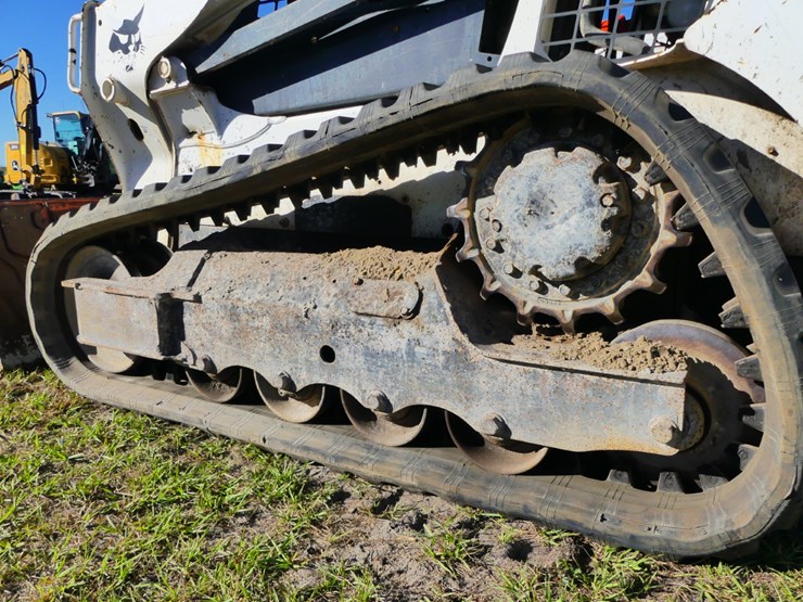 2018-bobcat-t590-image-6