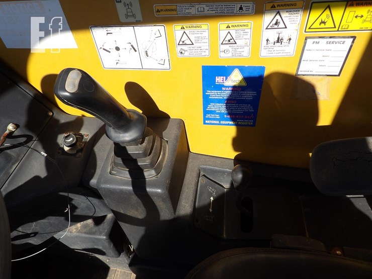 caterpillar-tl642-image-18