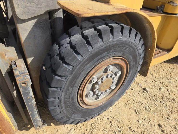 #5832-•-cat-gp40k2-fork-lift-image-4