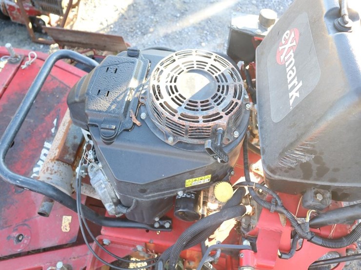 exmark-turf-tracer-walk-behind-mower-image-10