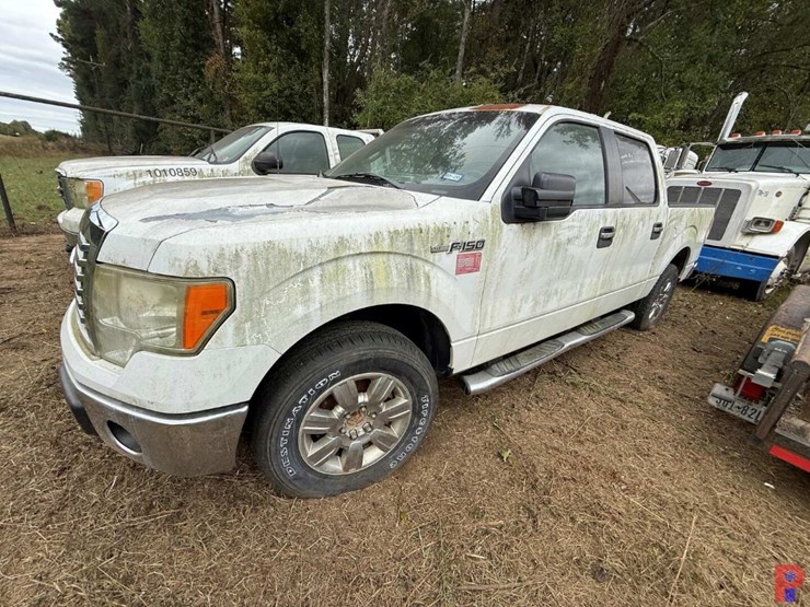 2012-ford-f150-xlt-image-1