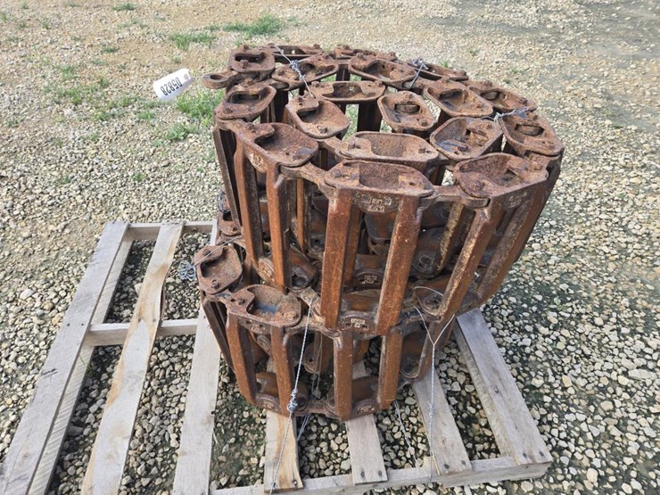 #5828-•-skid-loader-steel-tracks-for-10.5-&-12.5-tires-image-1