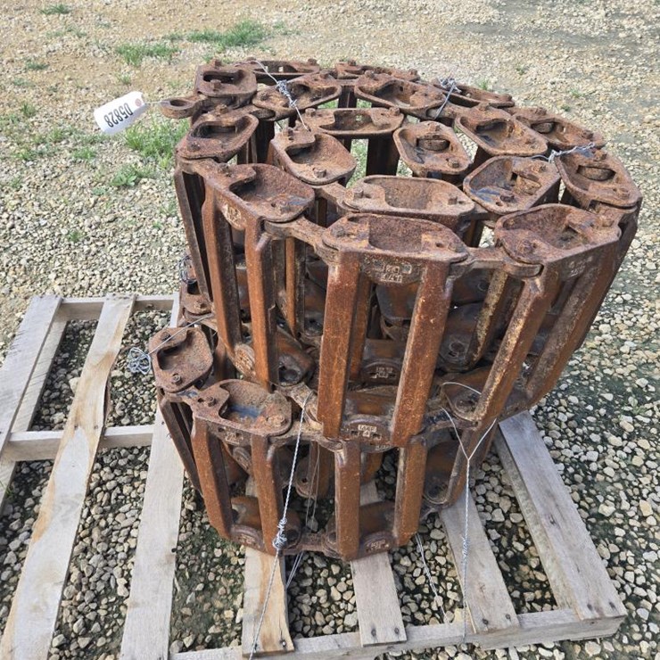 #5828 • SKID LOADER STEEL TRACKS FOR 10.5 & 12.5 TIRES