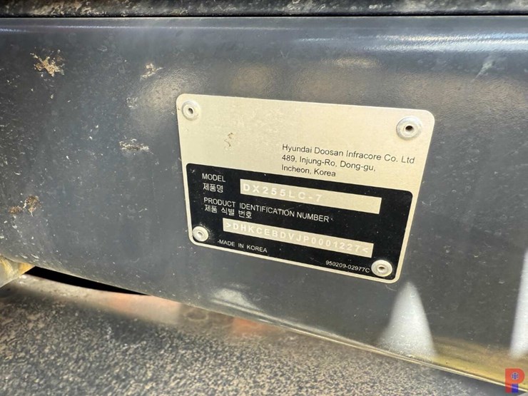 2023-doosan-dx255-lc-image-21