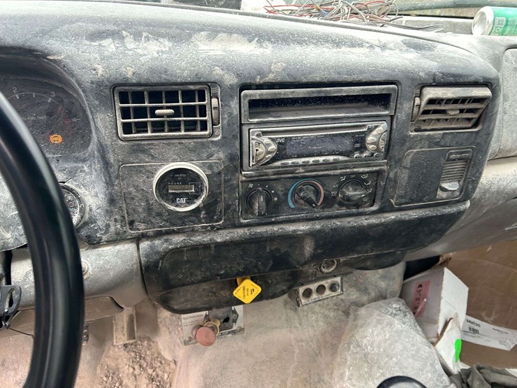 2000-ford-f650-image-62