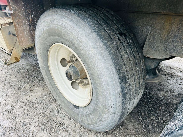 1997-international-paystar-5000-image-12